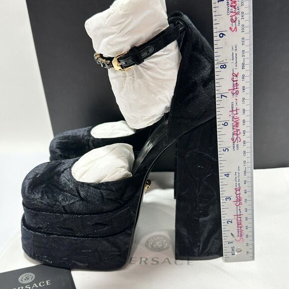 Versace Aevitas Platform Pumps EU 39/ US 9 Black Velvet Shoe Crystal NIB $1,575 - Picture 10 of 15